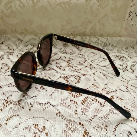 Balmain 21108 Brown Tortoise Sunglasses - Picture 8 of 12